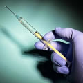 ワクチン接種に「選択の自由を」　薬害被害者、厚労相に要望